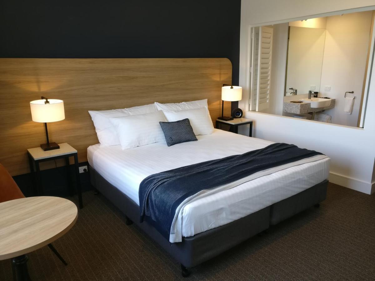 Springs Newcastle Motel Buitenkant foto